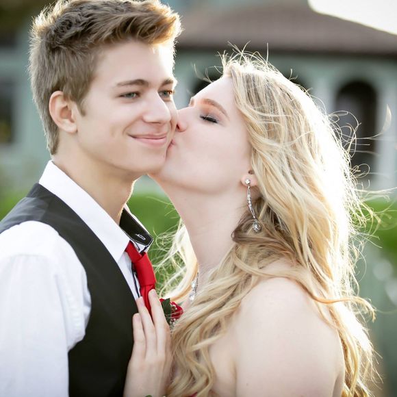 Meet your Posher, Mikala - Picture 1 of 1